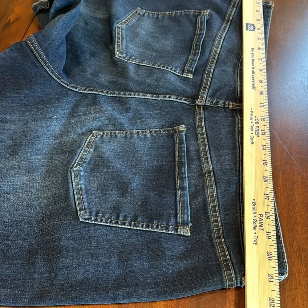 Lane Bryant Women’s Dark Wash Denim Stretch Shorts Size 22